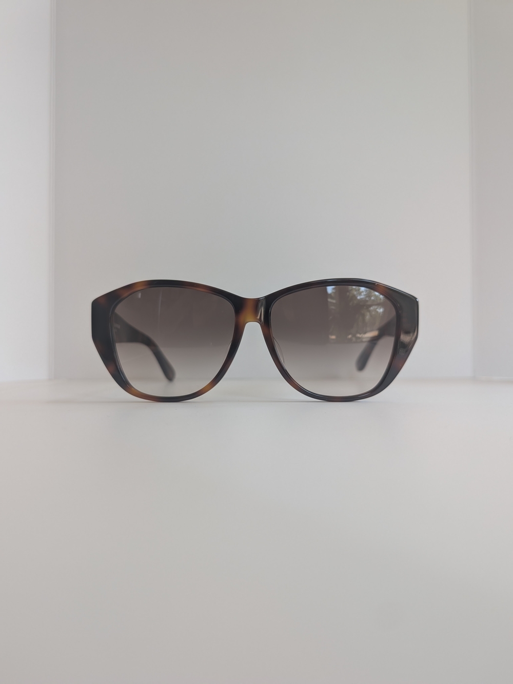 Saint Laurent SL M8 Tortoiseshell Cat-Eye Sunglasses with Brown Gradient Lenses